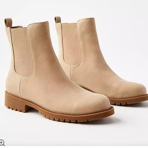 LOFT Everyday Chelsea Bootie-Missy in Taupe 7 NIB